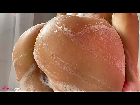 ❤️ Brunette, Duşda Güclü Orgazm Vermək üçün Vibratorla Pişiyi Mastürbasyon Etdirir ️❌ Sikiş videosu bizdə ﹏